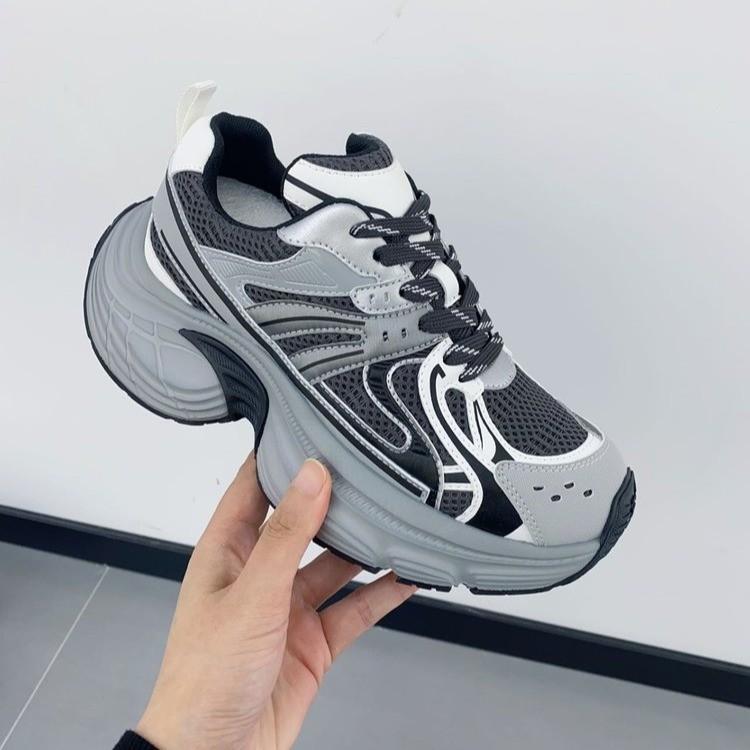 Gu Yunshu Mesh Daddy Shoes Women's 2024 Autumn New Small Толстая подошва Дышащие модные повседневные кроссовки для женщин