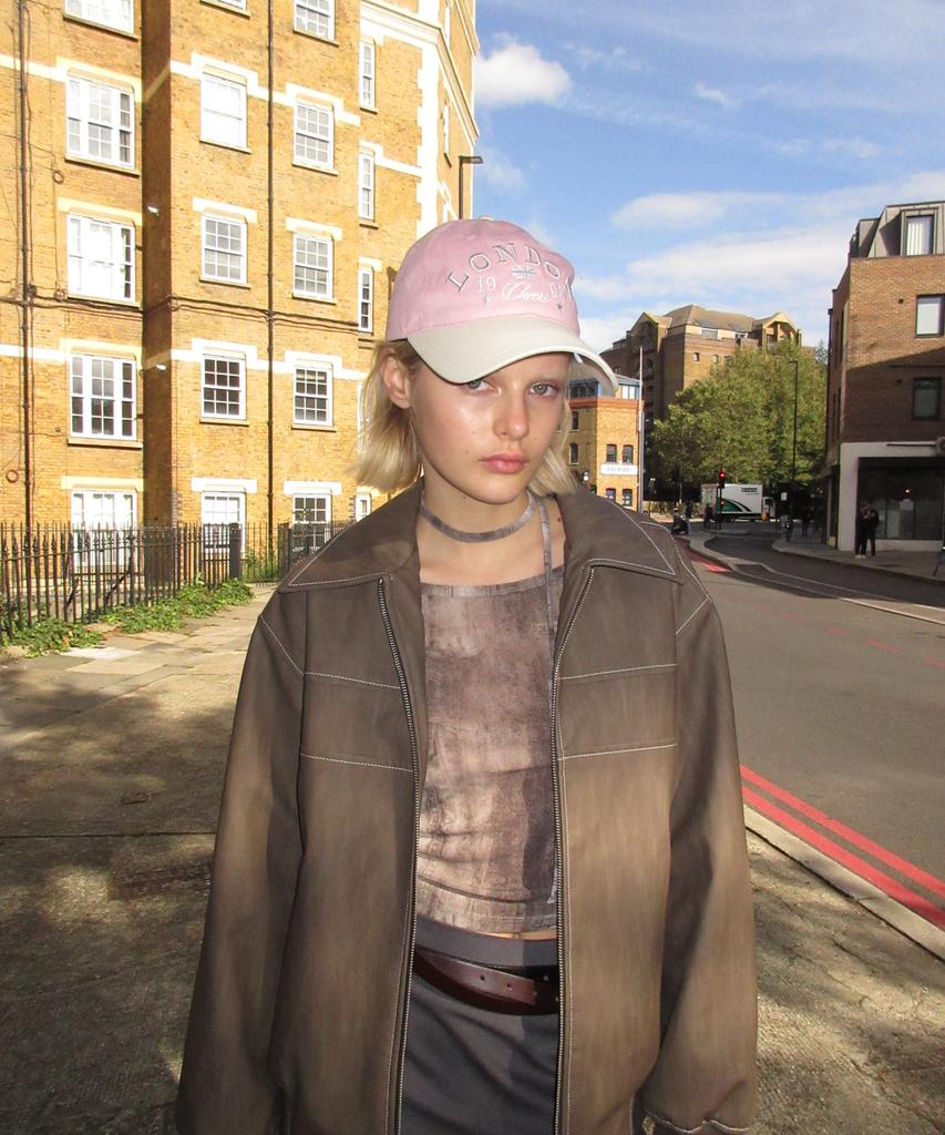 Кепка DIMANCHE London (розовый)