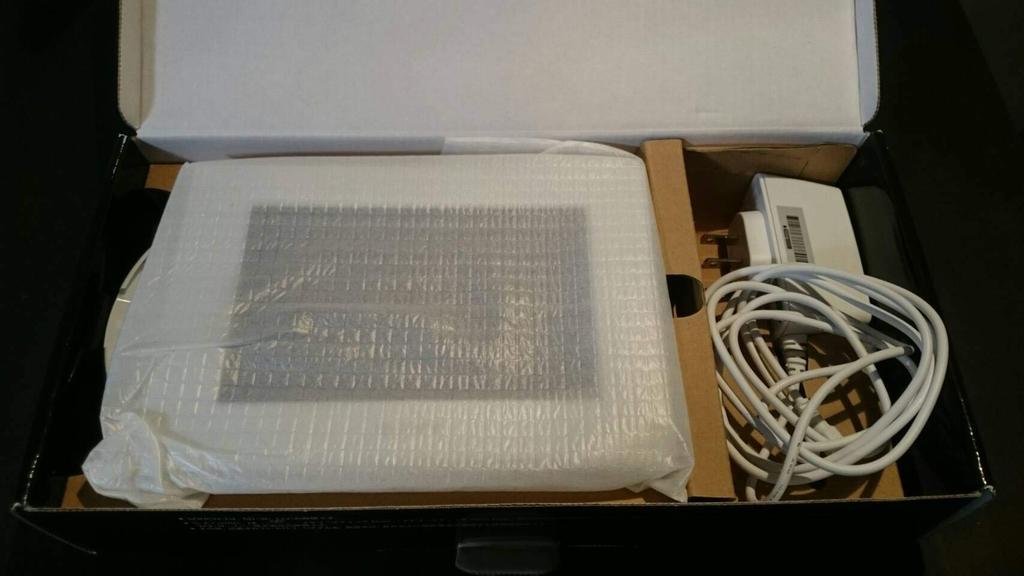 Sony Цифровая фоторамка C70A тип Белая S-Frame 7.0 DPF-C70A/W