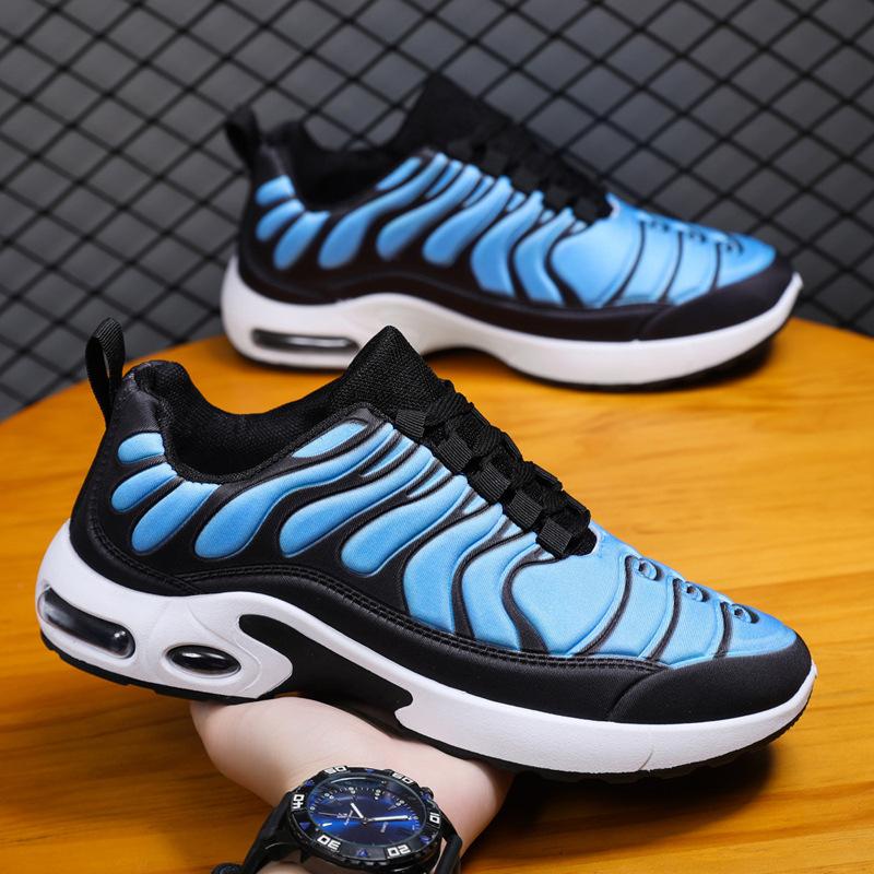 Men's Shoes Spring and Autumn Mesh Travel Shoes Thick-soled Heightening Air Cushion Shoes Korean Version Trendy Men's Sports and Leisure Shoes