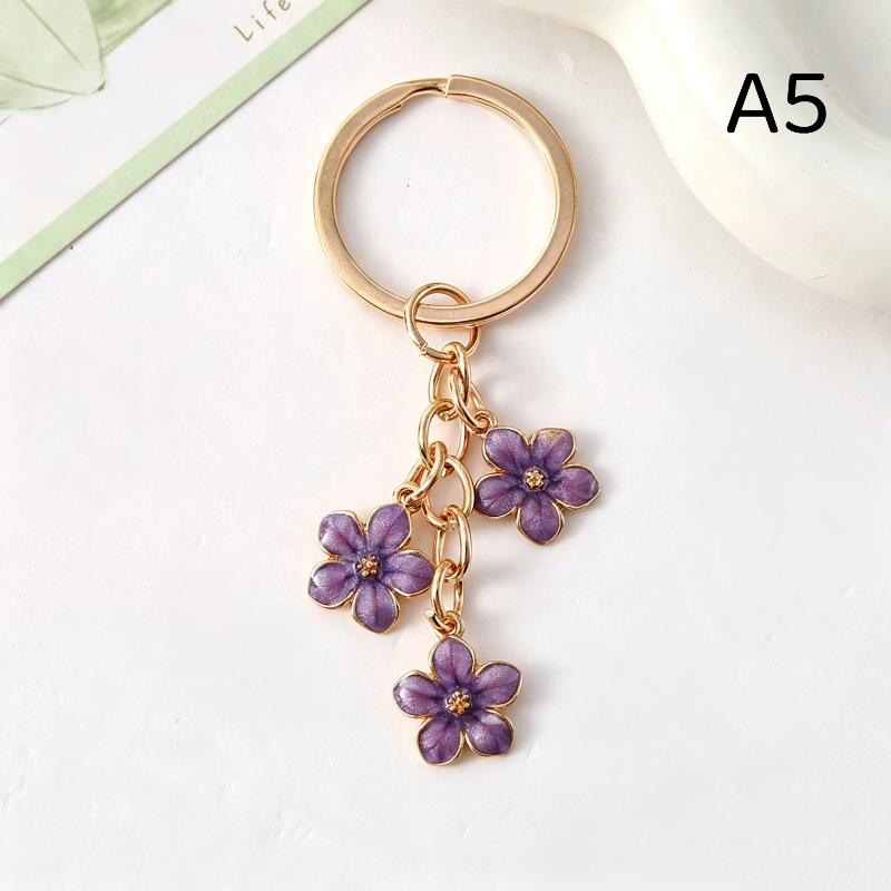 Lovely Cherry Blossom Keychain Three Flower Pendant Key Ring Fashion Bag Accessory for Girls Birthday Gift School Bag Decor