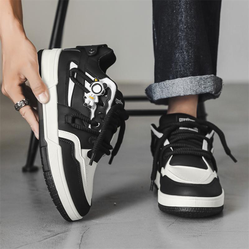 Street Style Men’s Vulcanized Shoes New Casual Walking Sneakers For Men British Style Platform Sport Basketball Sneakers Women