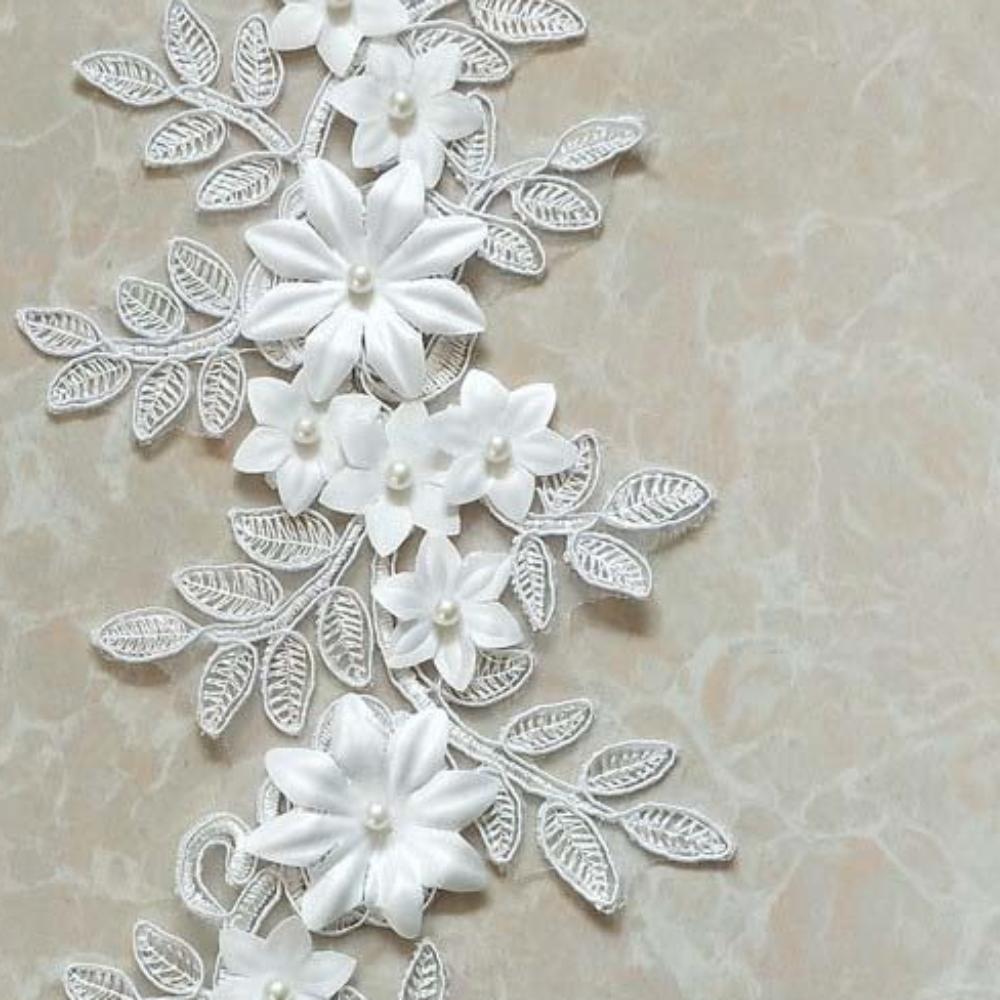 2Pairs DIY Lace Fabric Cloth Stickers Exquisite Clothing Applique Embroidery Stickers  Women Clothes