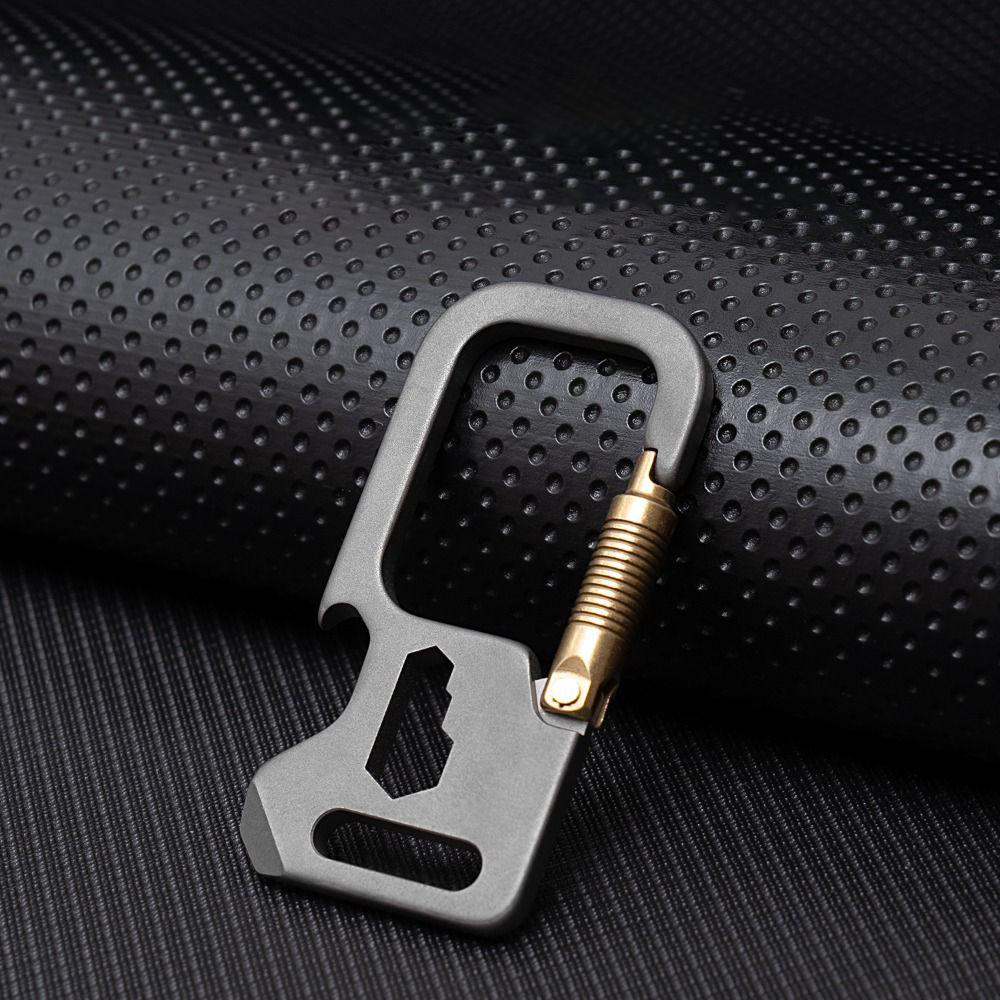 Титановый цинк Сплав цинка Автомобильный брелок Брелок Открывалка для бутылок Прочный Держатель для ключей Поход