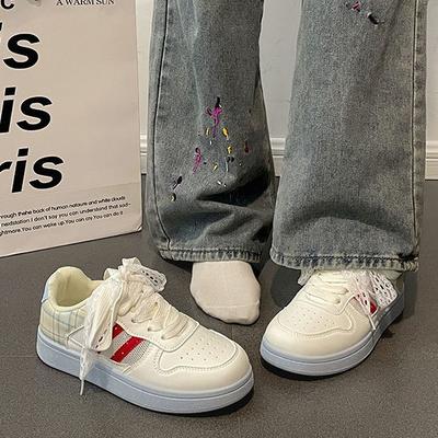 Популярные ретро увеличивающие рост толстоподошвенные тонкие белые туфли женские 2025 новая летняя юбка повседневные спортивные кеды