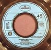 7-дюймовая пластинка ROD STEWART - You Wear It Well 6052171 MERCURY 1972 Нидерланды Рок Б/у