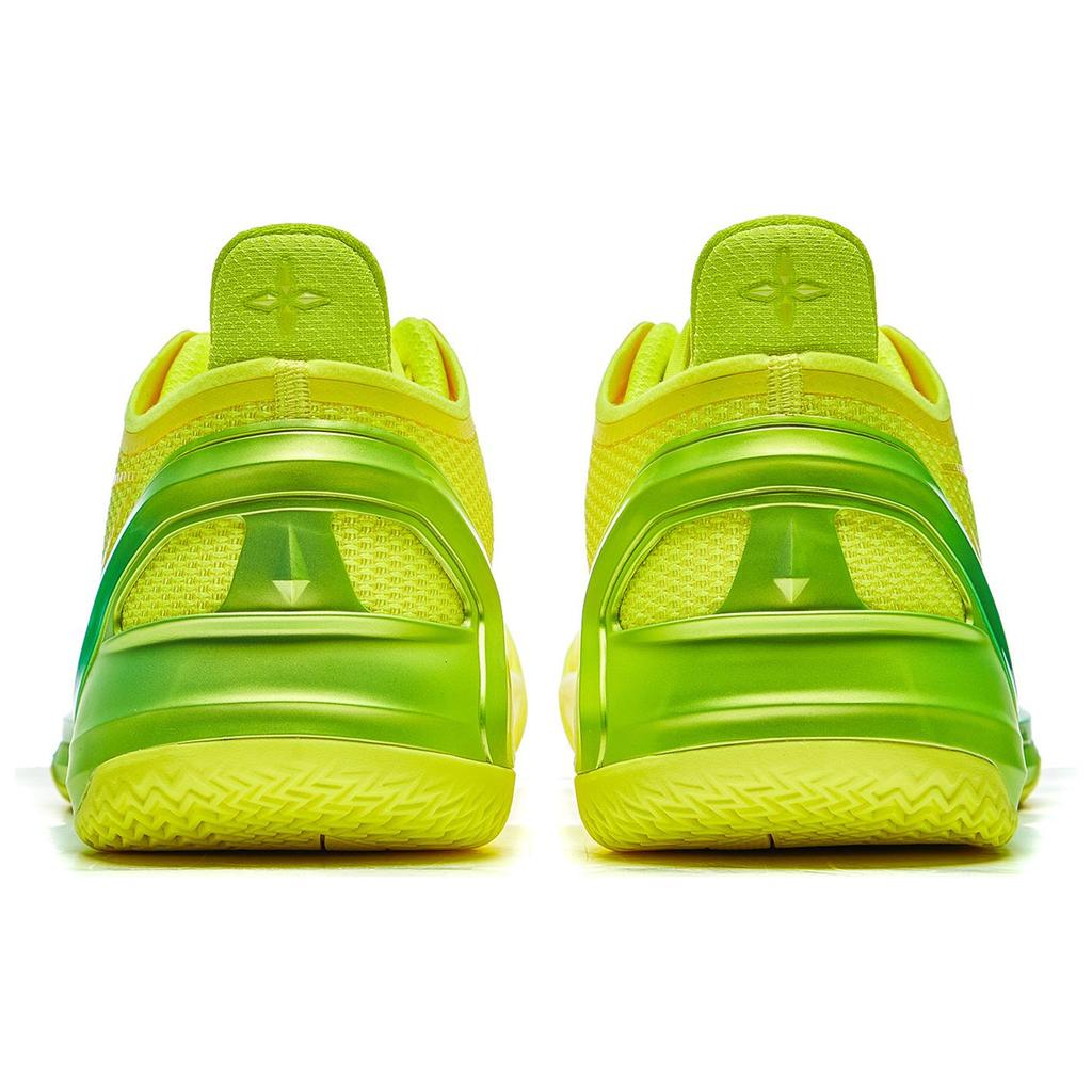 Баскетбольные кроссовки Li Ning Blade 4V2 мужские желтые ABAU037-12