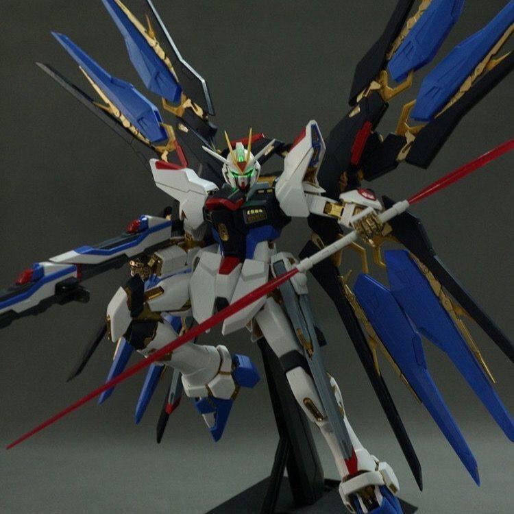 In Stock Pg 1/60 Daban Strike Freedom Assembly Model Kit With Head Led Zgmf-X10A Pvc Model Kits Action Figures Collect Toy Gifts