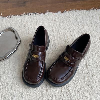 Модная обувь с коротким носком, повседневные женские кроссовки, модельные туфли на плоской подошве, женские лоферы с круглым носком и мехом, оксфорды, мягкие, британский стиль