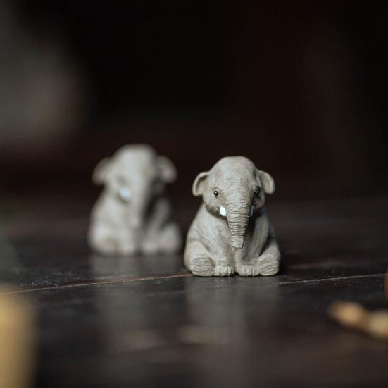 Purple-clay Elephant Tea Pet Adorable Handmade Animate Figurine Kung Fu Tea Ornament Home Office Tea Table Decoration