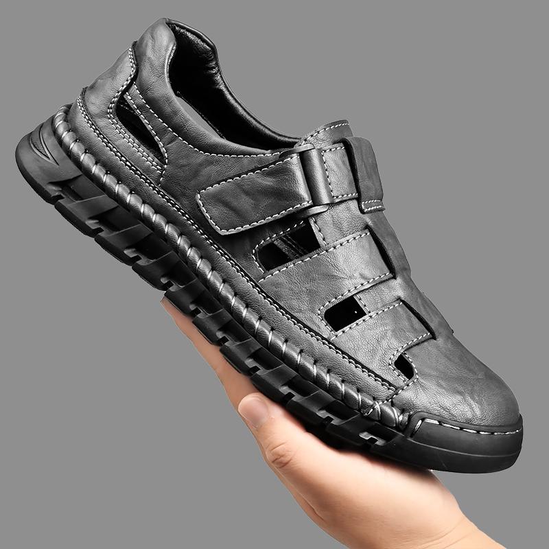 Fashion Hollow Out Men Sandals Casual Leather Mens Summer Shoes Outdoor Man Beach Sandals Soft Roman Shoes Quick Dry Wading Aqua Shoes
