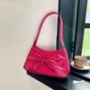 Корейская версия женской сумки 2024 года, новая модная однотонная повседневная сумка под мышкой с бантом и текстурой
