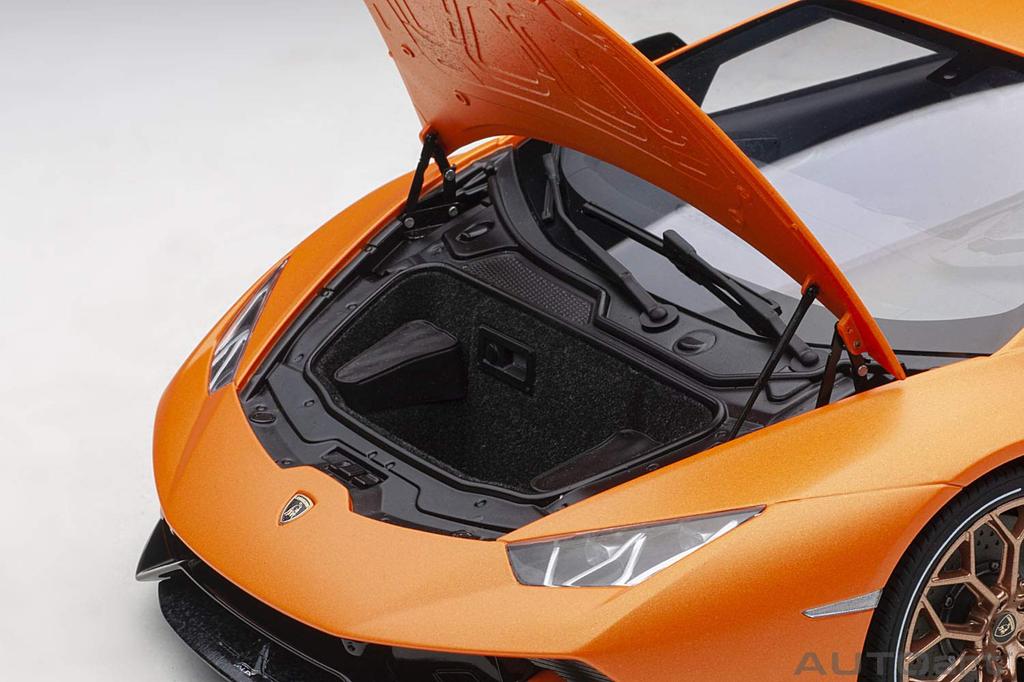 AUTOart Lamborghini Huracan Performante матовый оранжевый готовый продукт 1/12