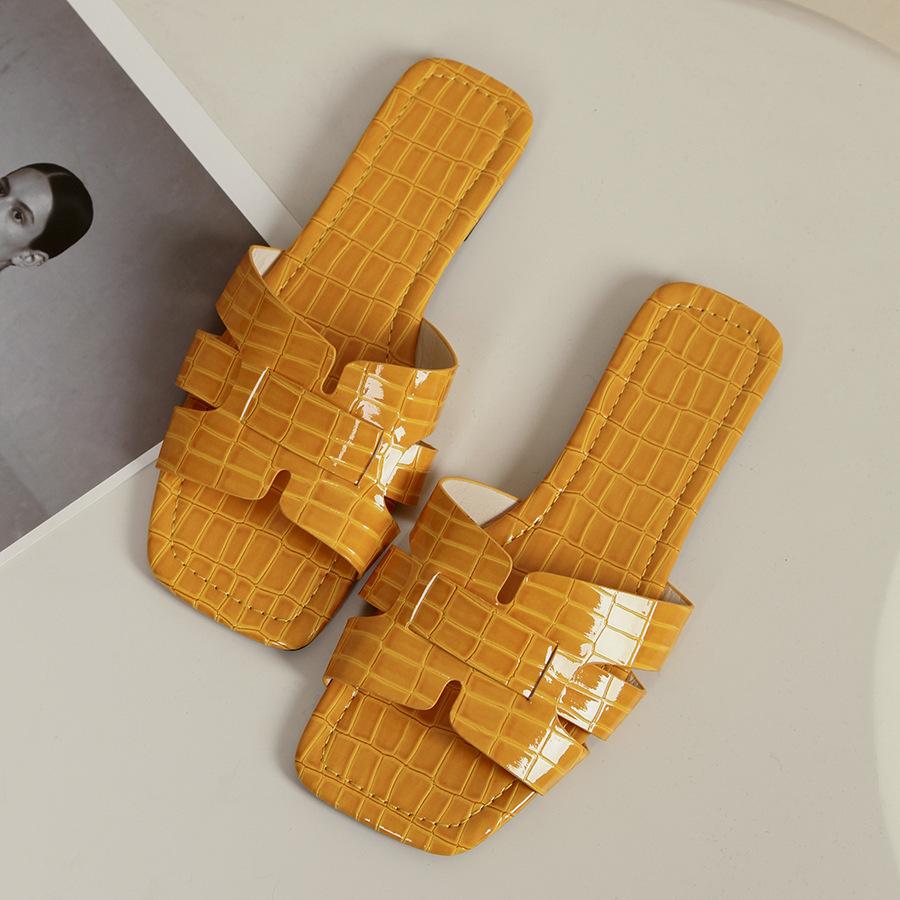 2025 Шлепанцы с квадратным носком и плоской подошвой Африка Внешняя торговля Дышащие домашние тапочки Женские повседневные сандалии Женские тапочки