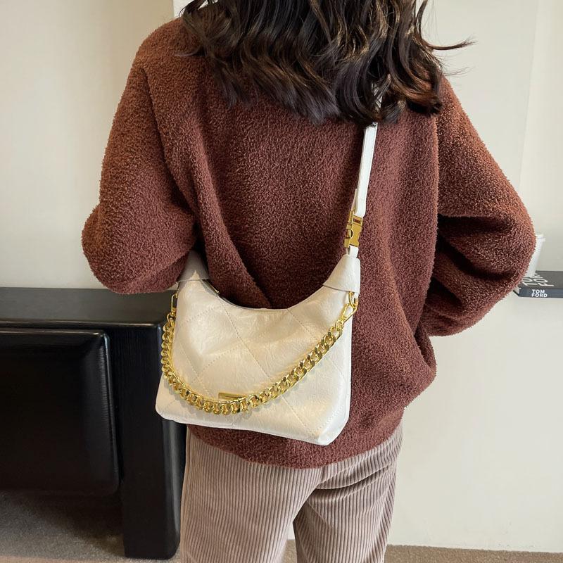 В этом году популярные женские сумки большой вместимости 2025 новая осенне-зимняя текстурированная ромбовидная сумка на плечо с цепочкой популярная сумка-ведро