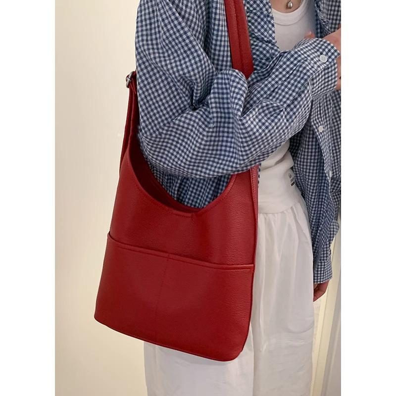 Корейская сумка под мышкой женская 2025 новая модная модная сумка-тоут в стиле колледжа, универсальная сумка через плечо-мессенджер большой вместимости
