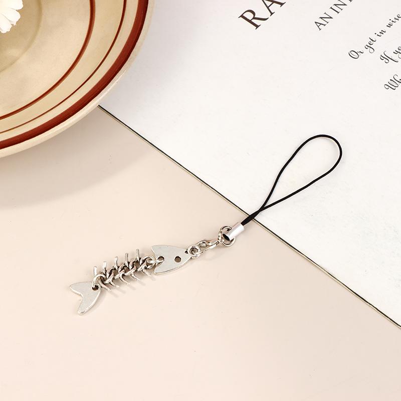 Y2K Creative Fishbone Mobile Phone Chain Metal Fish Bone Phone Lanyard Cell Phone Charm Keycord Accessories