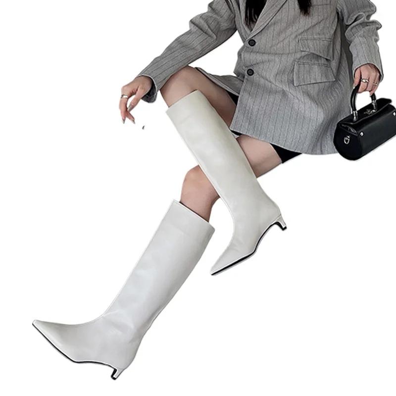 Модные новые коричневые высокие современные сапоги для женщин, женская обувь 2024 года, модные квадратные роскошные низкие каблуки с острым носком, женские сапоги в стиле вестерн до колена