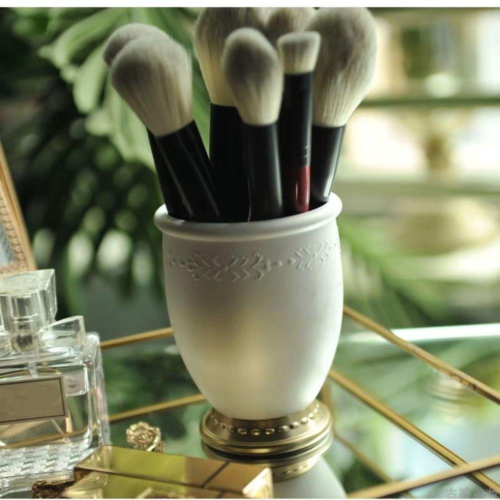 Embossed Portrait Makeup Brush Holder Lipstick Eyebrow Pencil Storage Box Desktop Decor