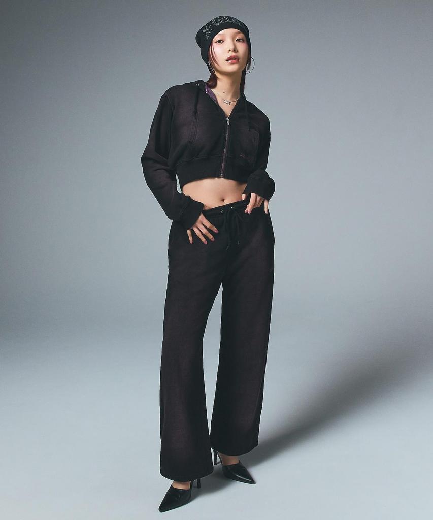 [X-girl] Шапка бини RHINESTONE ROMAN TYPE LOGO BEANIE Женская ЧЕРНАЯ