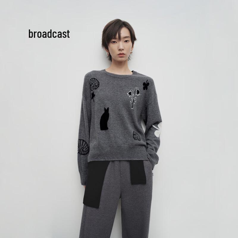 broadcast Women's Round Neck Long Sleeve Knit Sweater