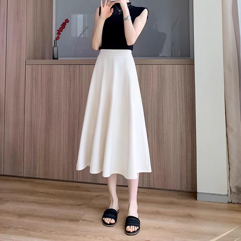 Лето 2024 года. Белая юбка А-силуэта с высокой талией — утягивающая, драпированная, прикрывающая живот юбка-зонтик для женщин