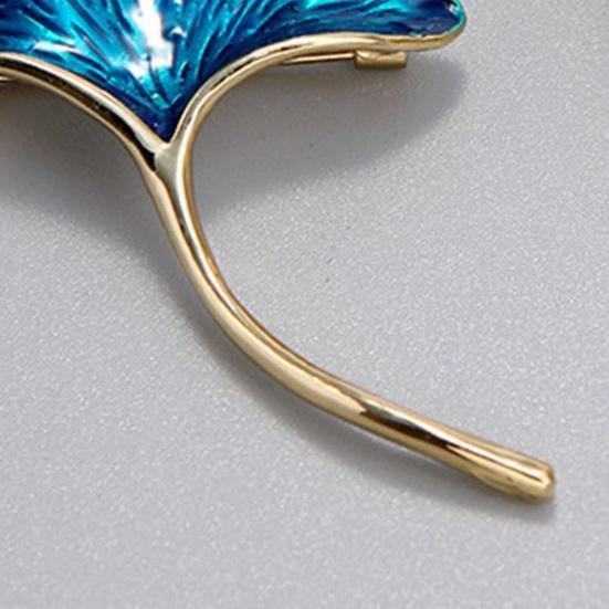 Women Ginkgo Leaf Shape Brooch Pin Enamel Tree Leaf Badge Coat Sweater Scarf Pin Clothes Accessories Gift