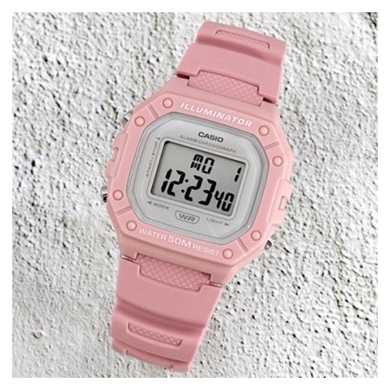 Casio Серия DIGITAL - Квадратные Модные Водонепроницаемые Спортивные Кварцевые Часы с Резиновым Ремешком Японские и Корейские Часы Женские Часы Розовый Циферблат W-218HC-4AV