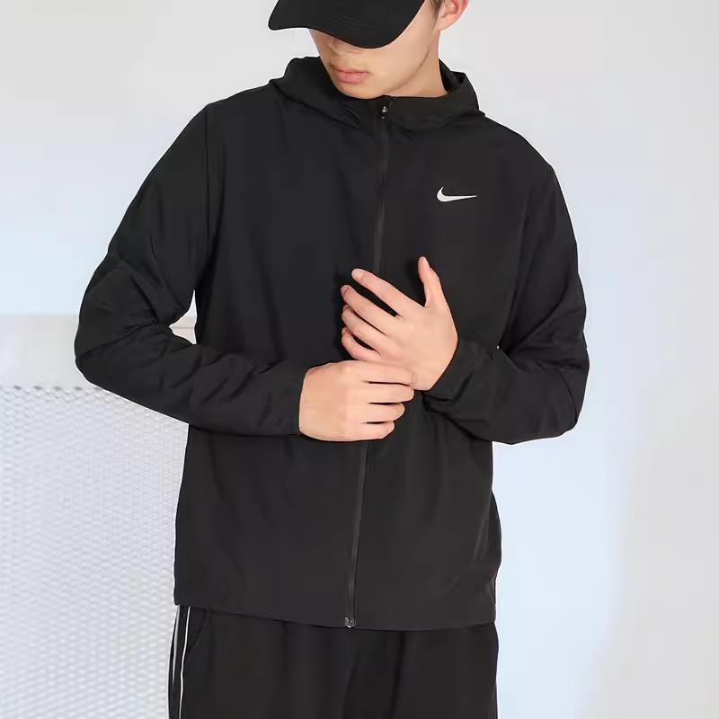 Nike Windrunner Solid Weave Беговая куртка с капюшоном Мужские куртки Черные CU5354-010