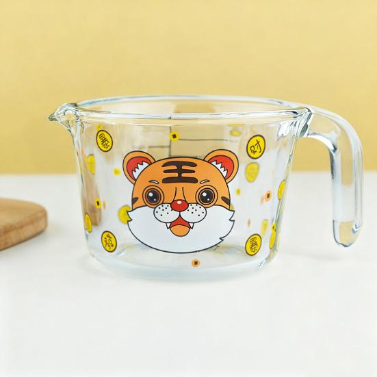 Glass Measuring Cup with Spout 500ml Heat-Resistant Kitchen Measuring Tool Microwave Safe Milk Cup for Kids Breakfast