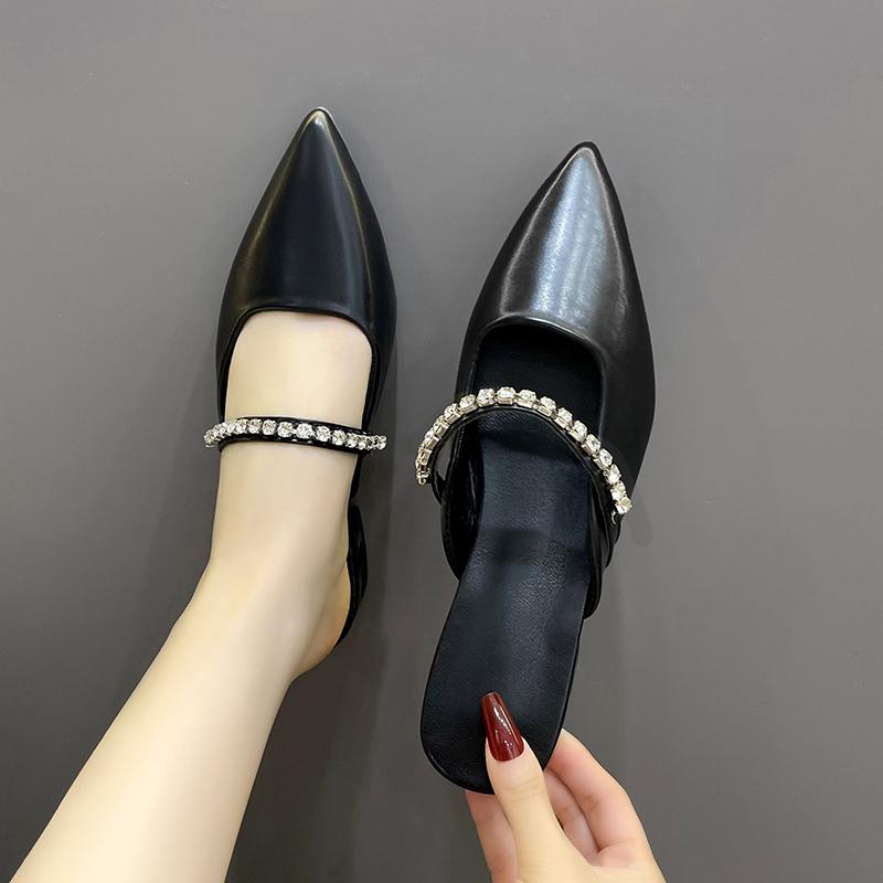 Fashion New Women's Designer Pointed Toe Mirror Silver Leather Slippers Women Crystal Band Shoes Outdoor Slides Low Heel Mules Sandals
