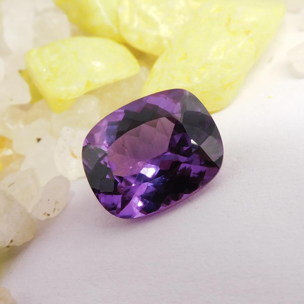 Natural Color Change Alexandrite Cushion 10.15 Ct Beautiful Certified Gemstone