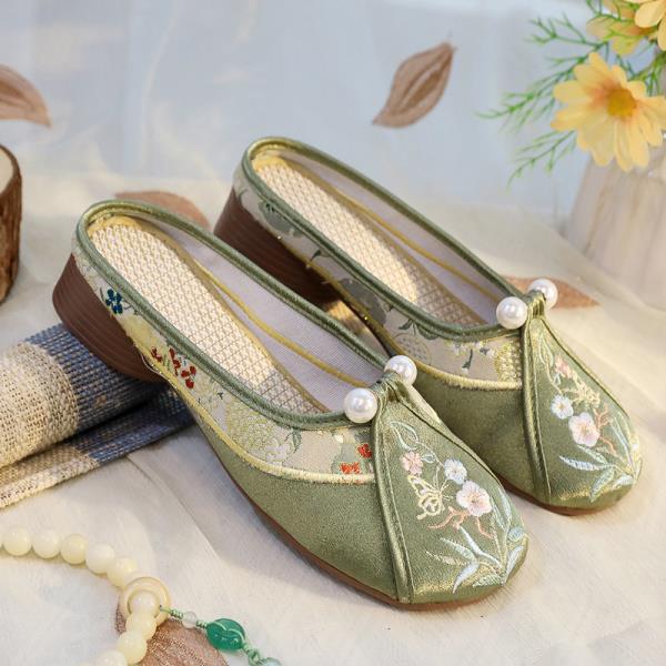 Модные домашние тапочки Женские лоферы на квадратном каблуке Шлепанцы с закрытым носком Массажный блок Цветочная ткань Вышивка Квадратный носок Каблук-блок Обувь Лоа