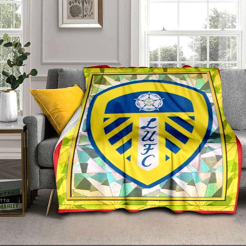 Leeds United Crest Pattern Portable Blanket/Soft Blanket Bedding Blanket Suitable for Travel Camping Living Rooms Offices Sofas Fan Gifts