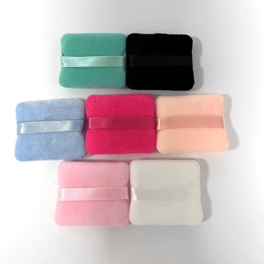 Треугольная бархатная пуховка для макияжа - Супермягкая, двухсторонняя для нанесения сухой и рассыпчатой пудры