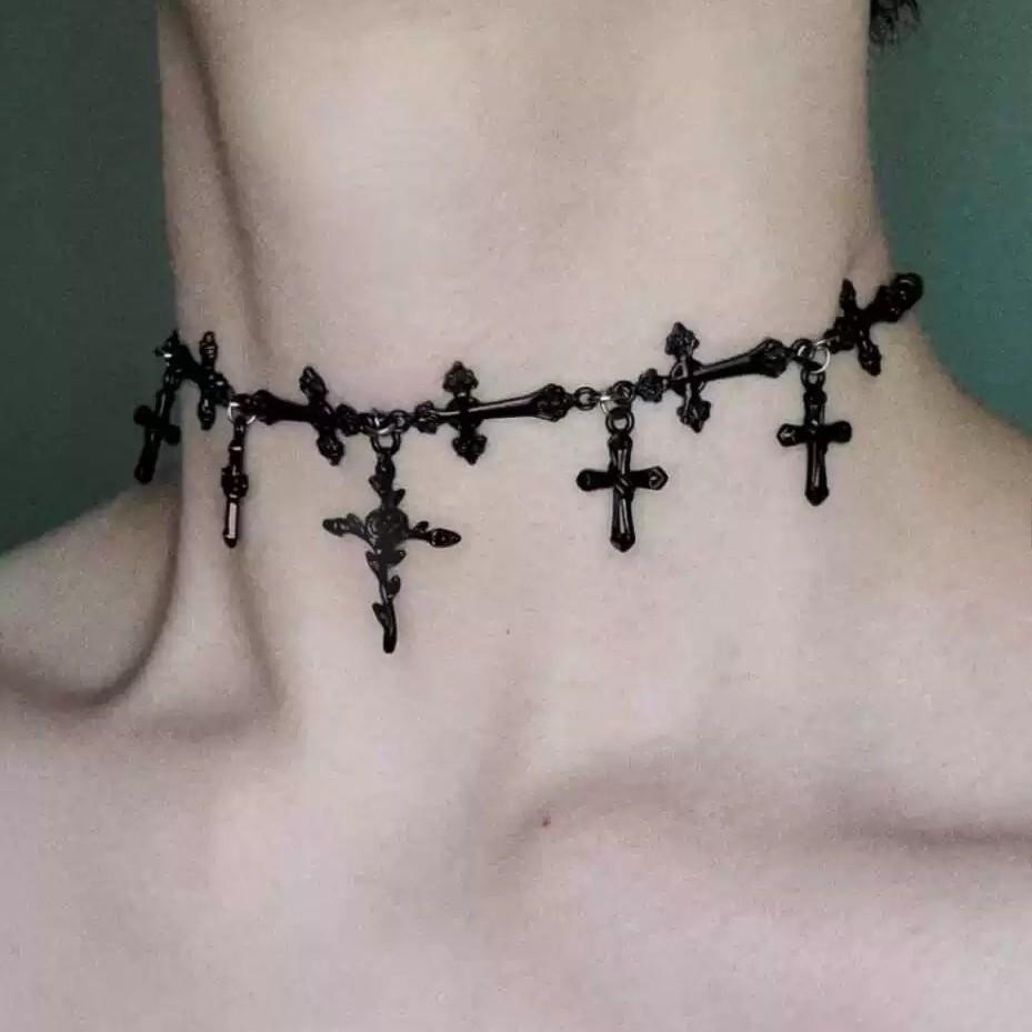 Gothic Style Alloy Cross Choker Necklace With Geometric Design For Women