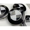 (Черное и белое ) Комплект из 4 колпачков ступицы легкосплавных дисков BMW 68 мм