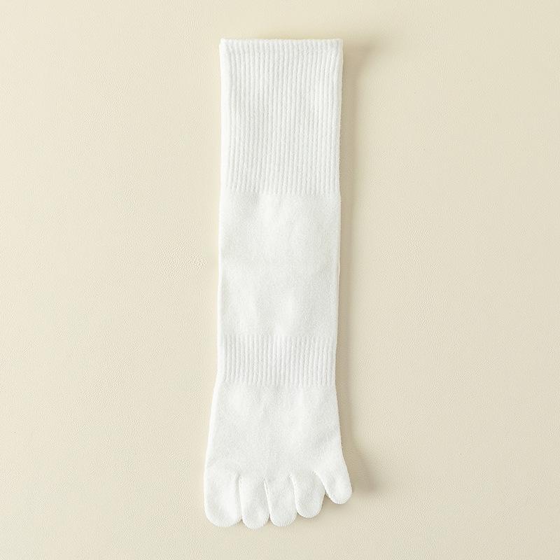 Men's Split-Toe Knee-High Socks - Breathable, Sweat-Wicking, Solid Color, Anti-Athlete's Foot, Ideal for Spring and Autumn Sports.