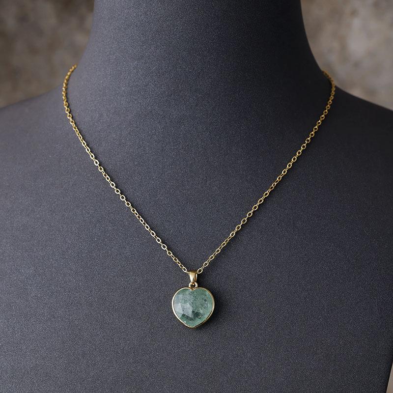 High-quality European, American, Japanese and Korean popular jewelry classic natural stone love small fresh plated 18K gold chain pendant necklace