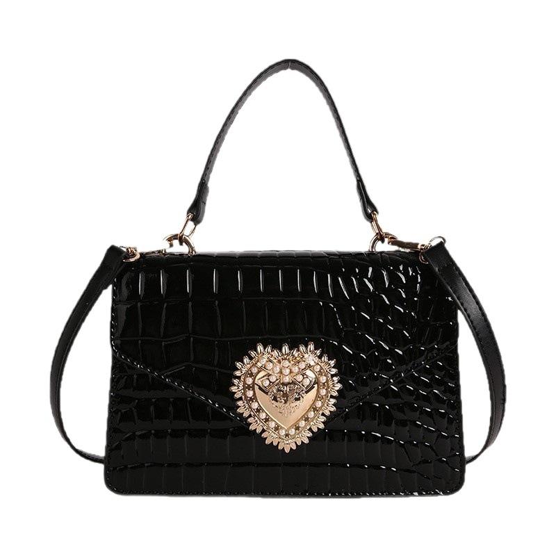 2025 European and American Crocodile Pattern Court Style Portable Underarm Bag Love Pearl Chain Commuter Flip Shoulder Messenger Bag