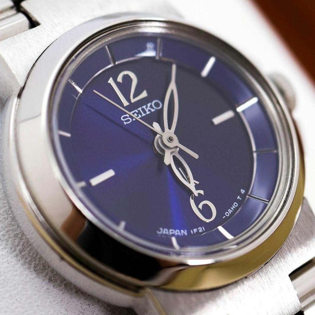 [USED] Working SEIKO Lukia Women's Navy Watch, Battery 2251