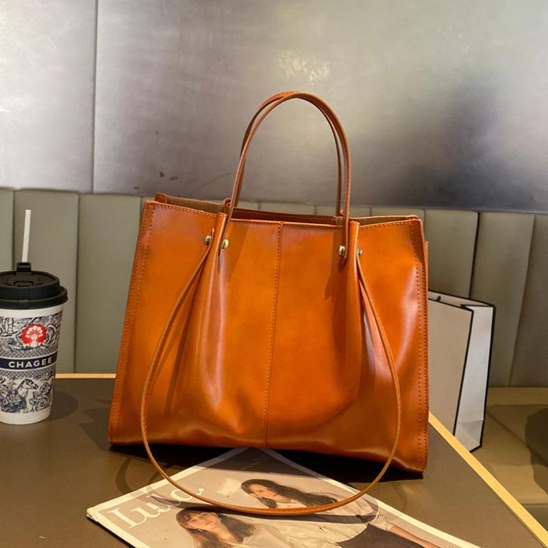 Top Layer Waxed Cowhide Shoulder Handbag Women's All-in-one Autumn/Winter Genuine Leather Underarm Bag Temperament Tote Bag