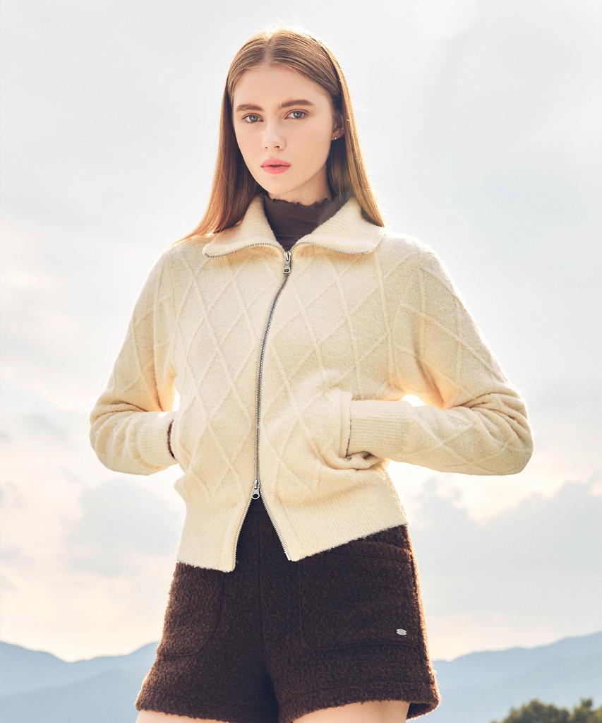 LORDLOAR Cable Windproof Zip-Up Knit Cream
