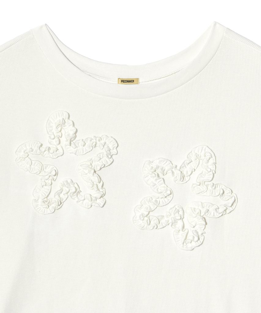 PEACE MAKER Flower Off-Shoulder Waffle Ls (White)