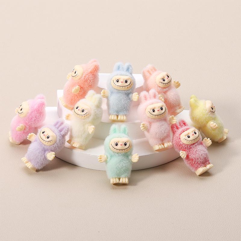 Мультяшная стадо Лабубу, фигурка монстра, игрушка, милая модель, кукла, украшение, брелок для ключей, микро-ландшафтный дизайн, украшение для дома и автомобиля