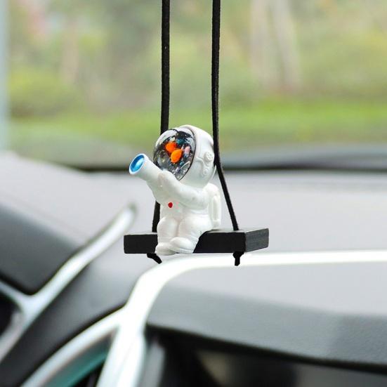 Car Swing Astronaut Hanging Decoration Resin Craft Auto Rearview Mirror Cartoon Spaceman Pendant Ornament Interior Accessories