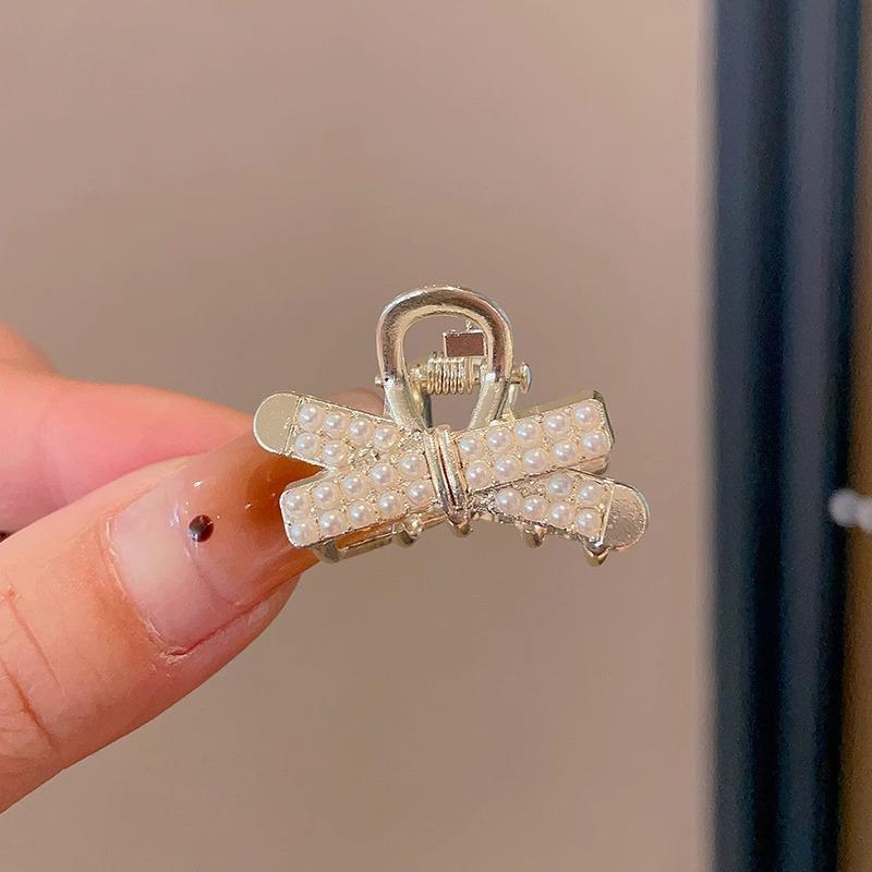 2025 Жемчужная заколка-краб для волос для женщин - Элегантный осенне-зимний аксессуар для волос для челки и боковых укладок