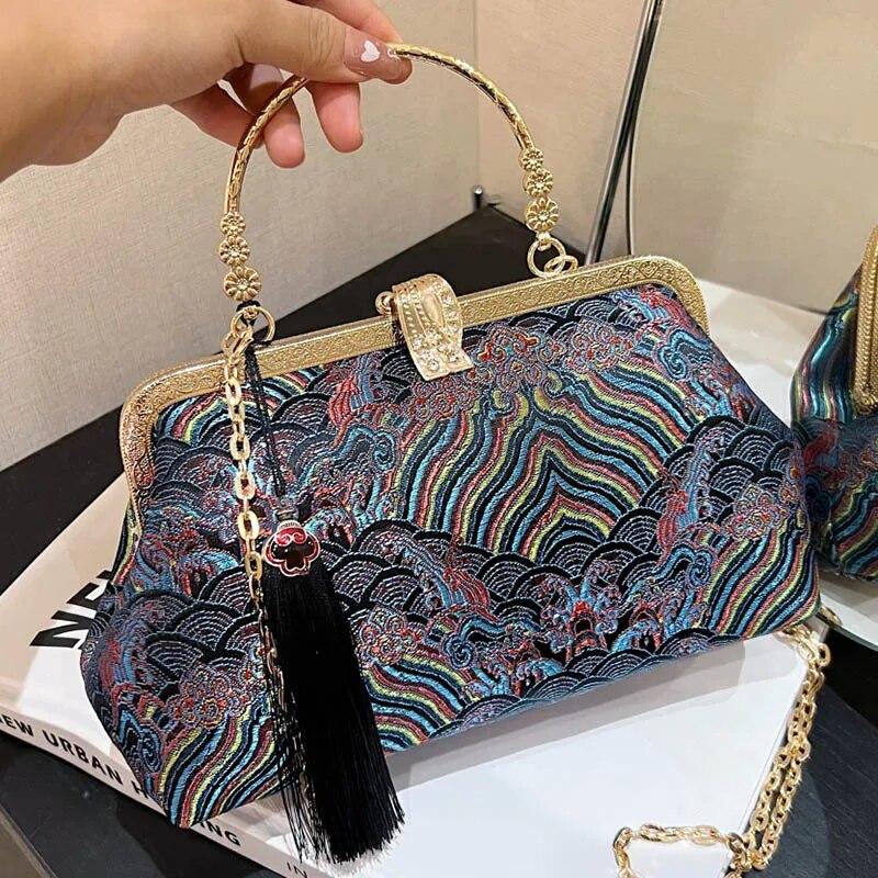 2024 Vintage Women Floral Clutch Designer Lock Shell Clip Handmade Chain Shoulder Bags Crossbody Bags Tassel Glitter Handbags