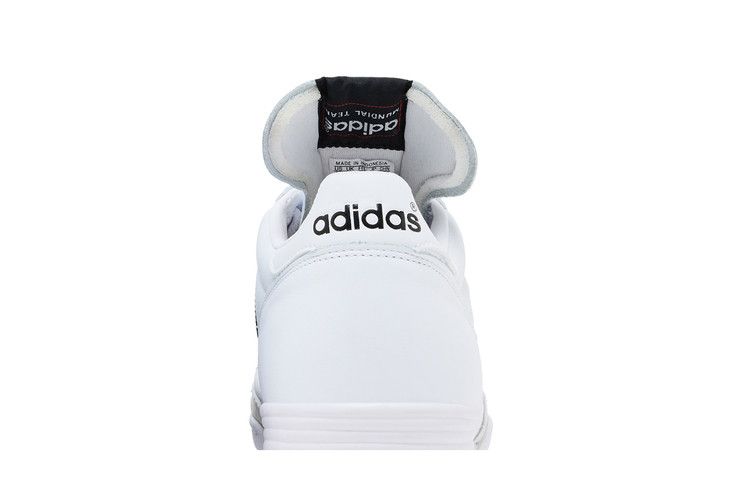 adidas Mundial Team Облачно-белый Основной черный Золотистый металлик