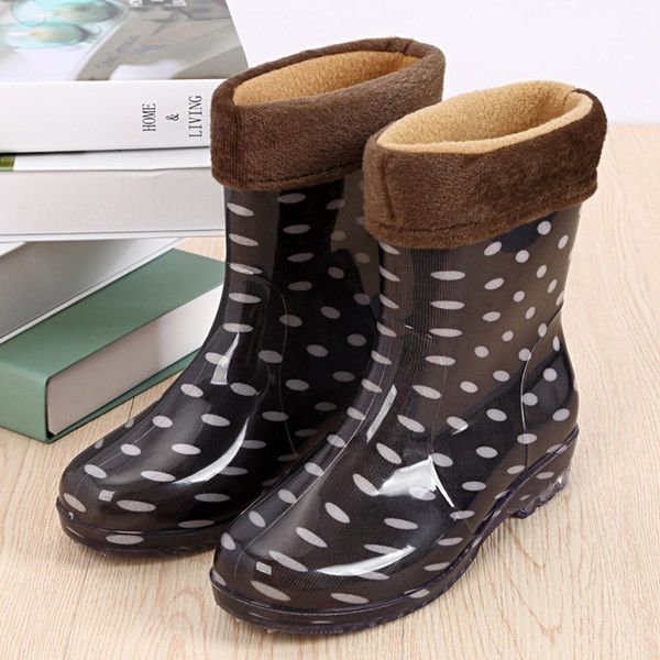 Rain shoes women's fashion outer wear non-slip rain boots medium tube rubber shoes new overshoes low-top short tube anti-shoes